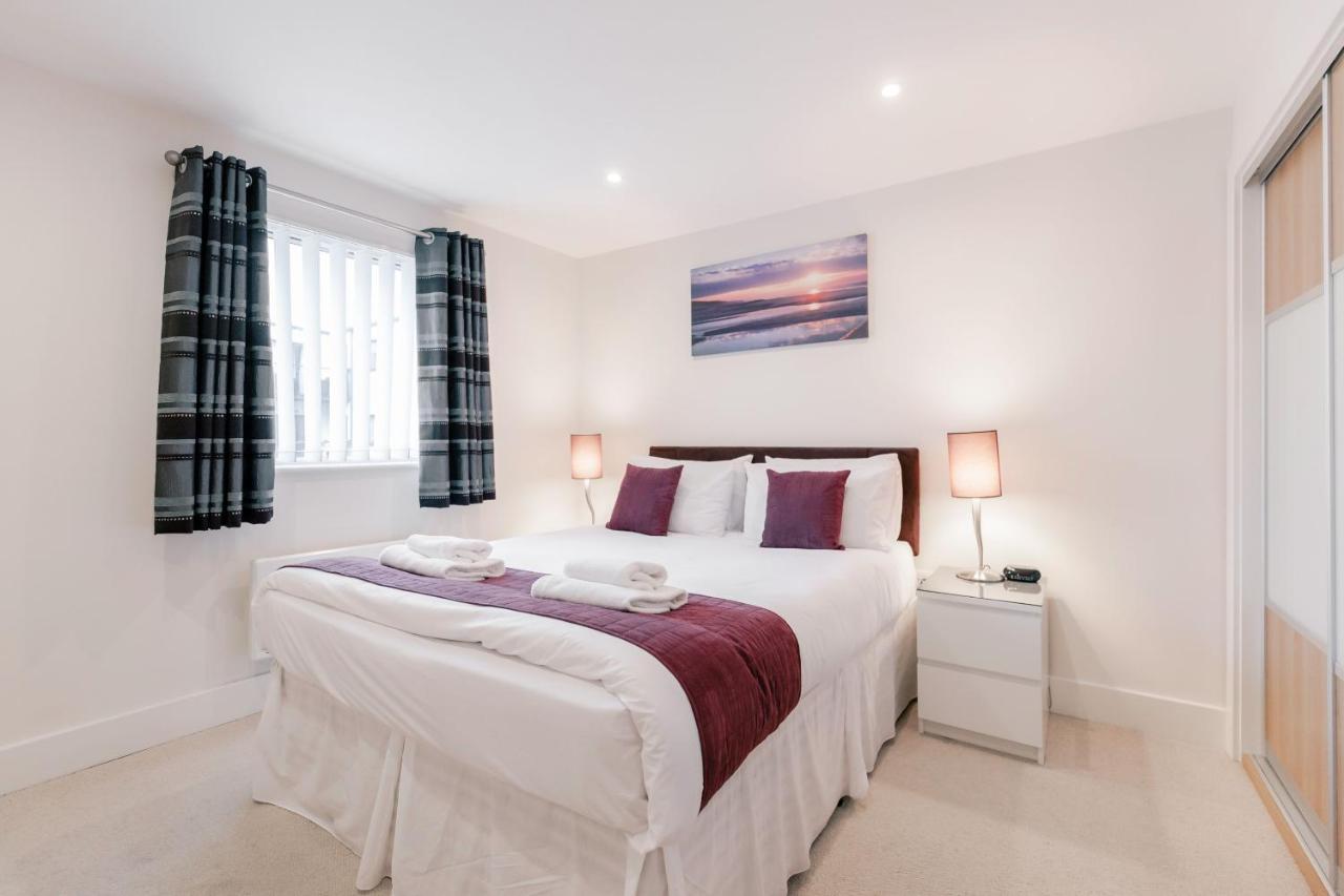 Roomspace Serviced Apartments - Capitol Square Epsom Exterior foto